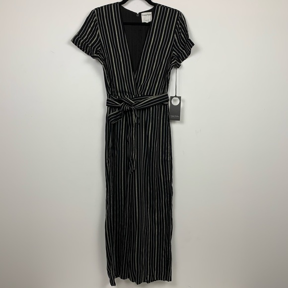 NWT Privacy Please Norwalk Short Sleeve Jumpsuit - Picture 2 of 4